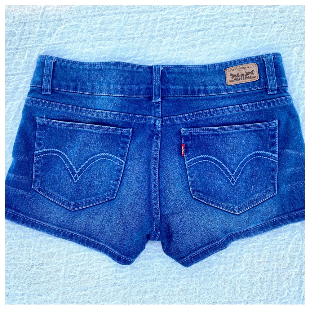 Jr 7 Waist 30” LEVIS ‘Shorty Short’ Jean Cutoff Hem Shorts - Picture 8 of 16